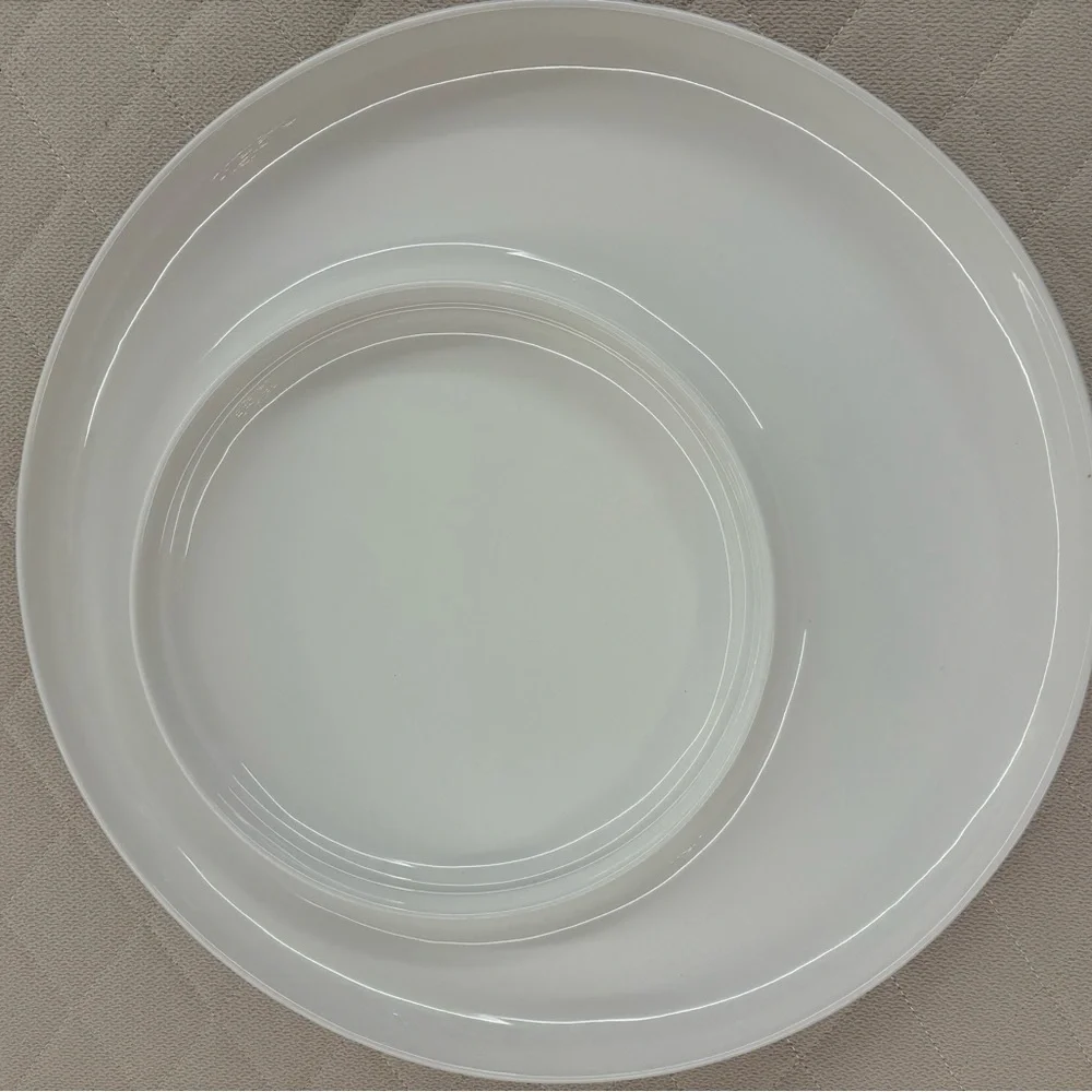 NEW Sur La Table Elegant White and Brown Wood Dining Plate. Perfect condition